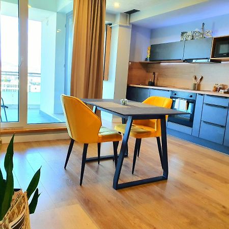 Eriss Studio Suite - Ozone Building Apartment Cluj-Napoca Eksteriør bilde