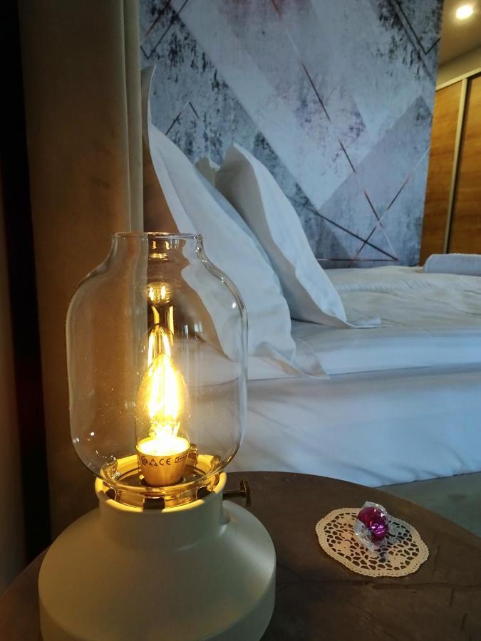 Eriss Studio Suite - Ozone Building Apartment Cluj-Napoca Eksteriør bilde